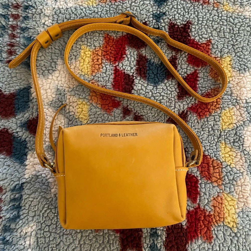 Portland Leather Goods Sunflower Mesa Crossbody Bag